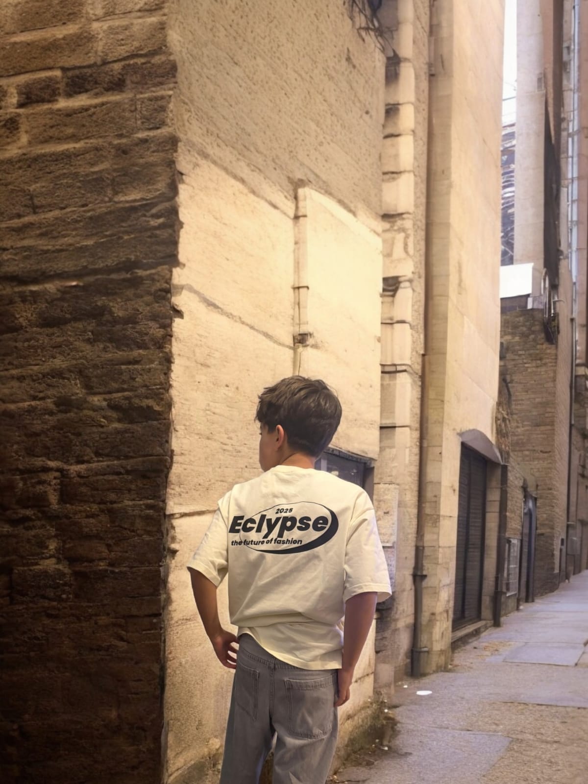 Short sleeve essential beige t shirt